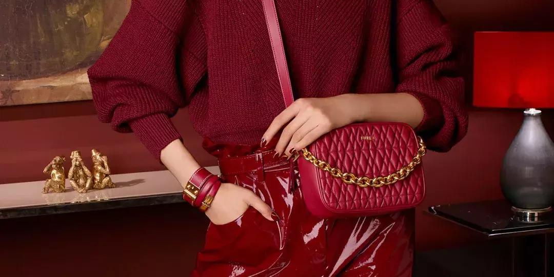 过年真的只要穿红色就是最好看的,春节必须有红色单品