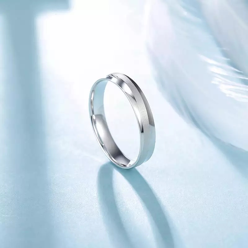 黄金对戒婚戒怎么选,结婚对戒是钻戒还是黄金戒指呢