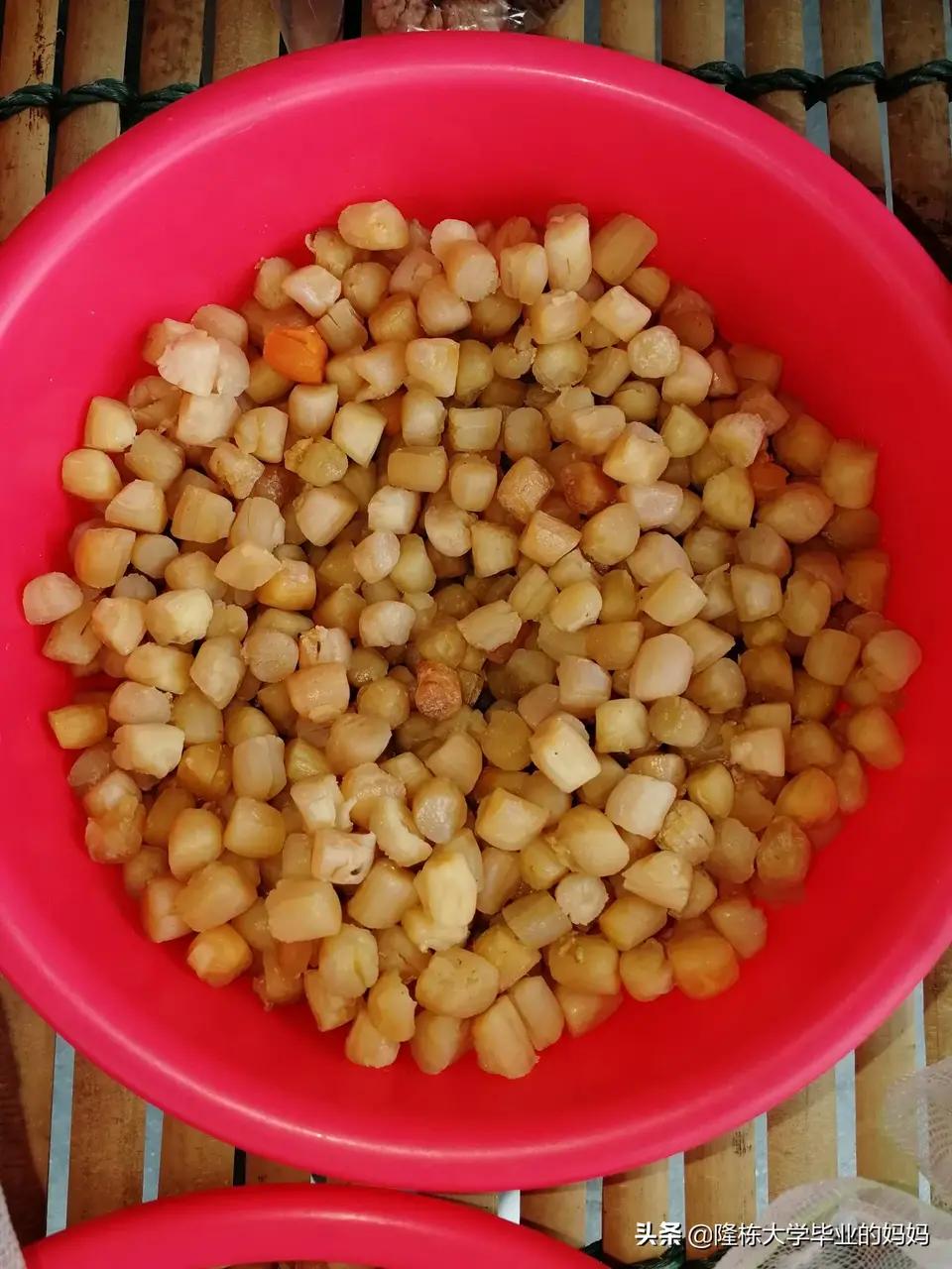 禁海了没有鲜海虾怎么办？瑶柱虾米也能柯出一锅好饭，味更咸香