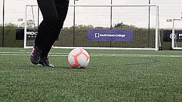 职业球员常用的转身,三种基本转身过人