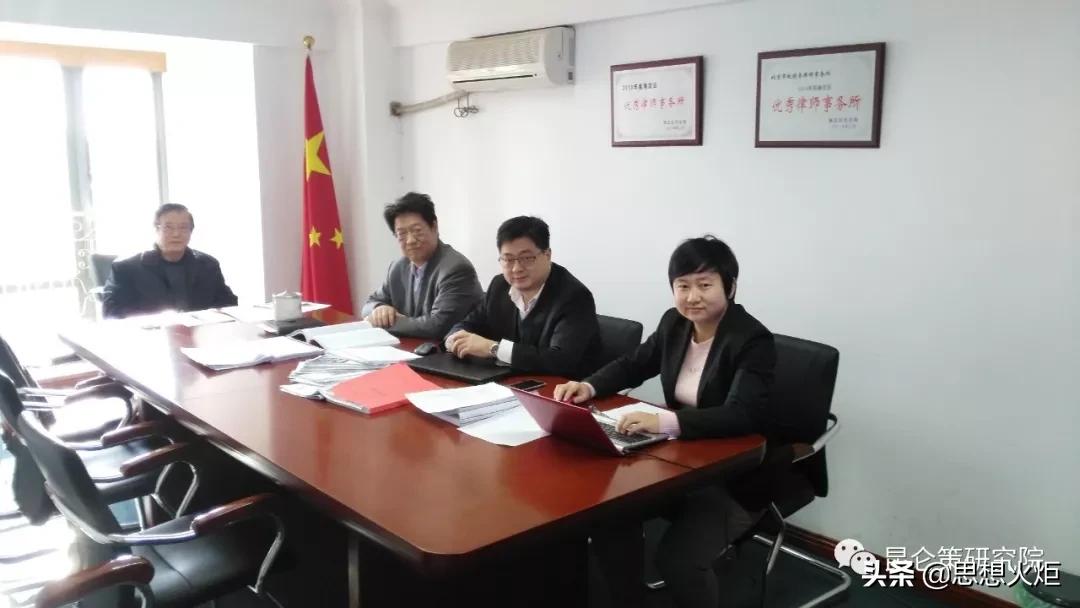 赵小鲁：为什么要用法律利剑保护英雄烈士