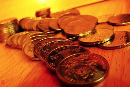 穷人和富人赚钱的思维完全不一样,赚钱方式决定你的地位和阶层