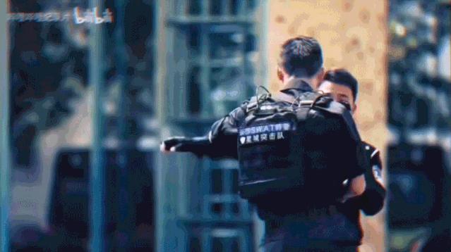 温柔版江直树、特警版刘昊然…妈呀，他们救完人还偷心