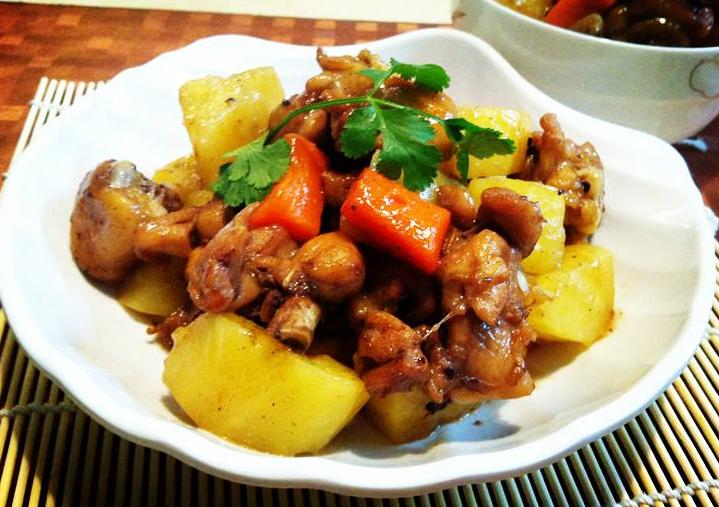 鸡腿菇炖鸡汤的做法,鸡腿猴头菇煲汤的做法