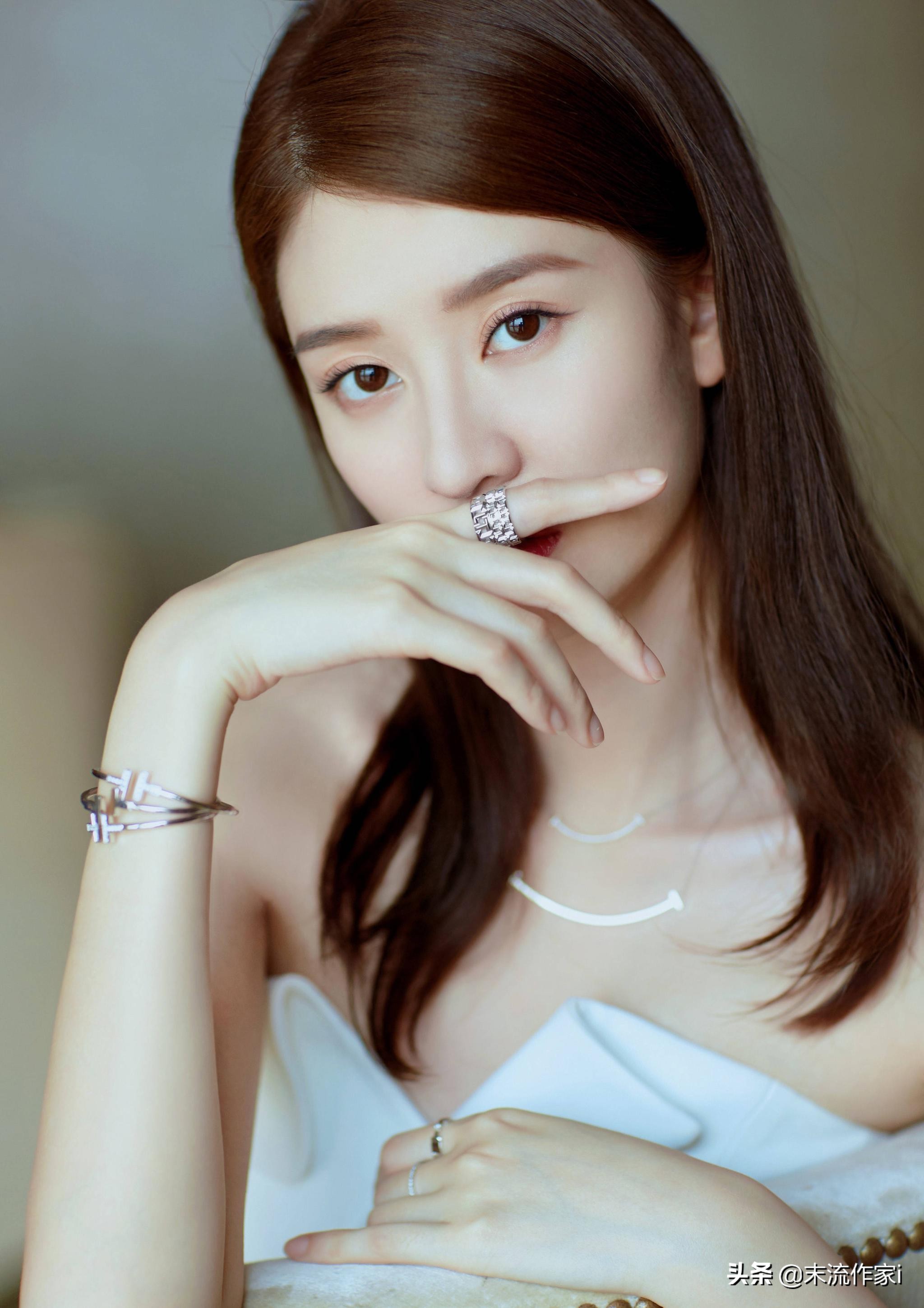 90后最漂亮的欧美女明星,中国大陆90后女明星有哪些