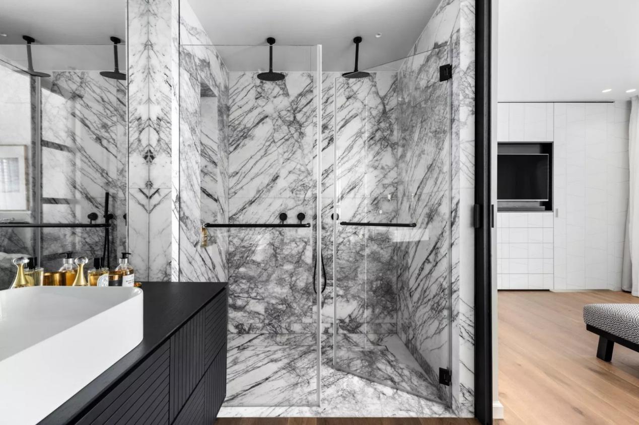 农村自建房150平全景落地窗,15万农村落地窗自建房