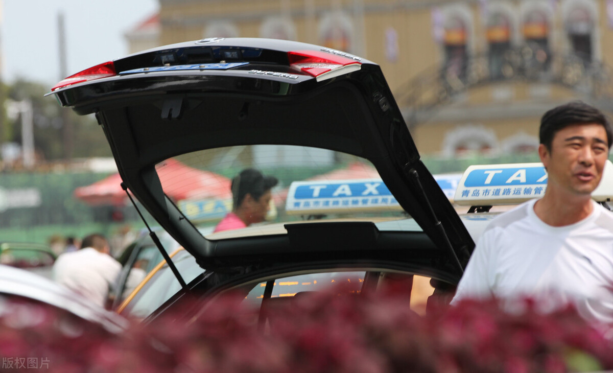 网约车司机被追回,300个网约车司机被解除合同