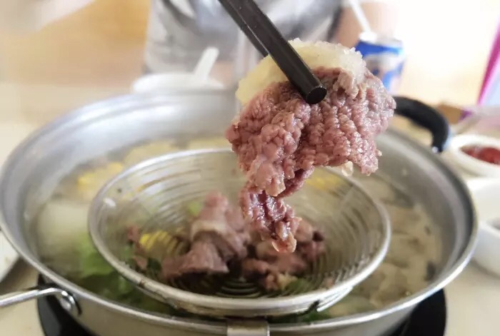 汕头本地人都去哪吃牛肉火锅？新溪镇这家店带你领略地道潮汕牛肉