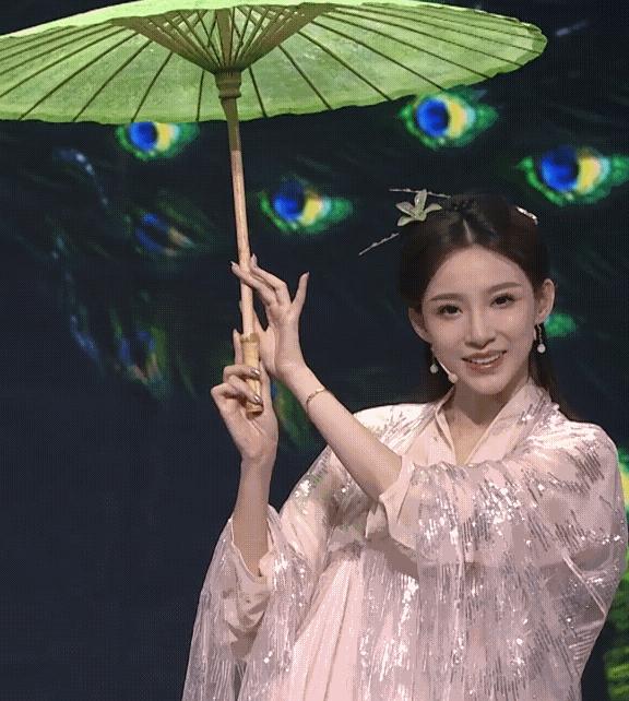 国民老婆王冰冰,央视女记者王冰冰结婚了吗