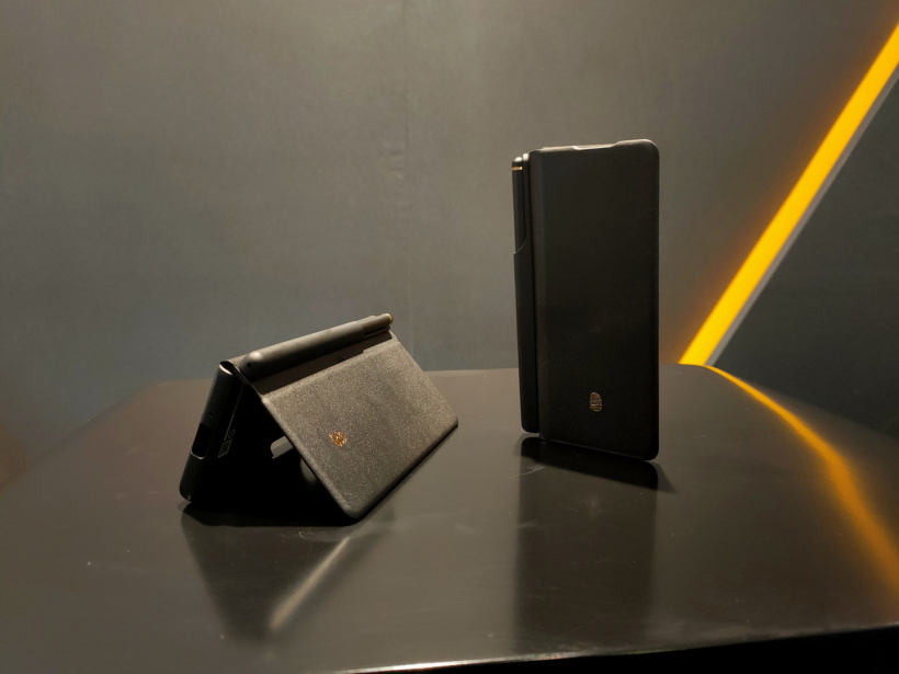 三星折叠屏手机w22测评,三星w23第15代双旗舰折叠屏手机