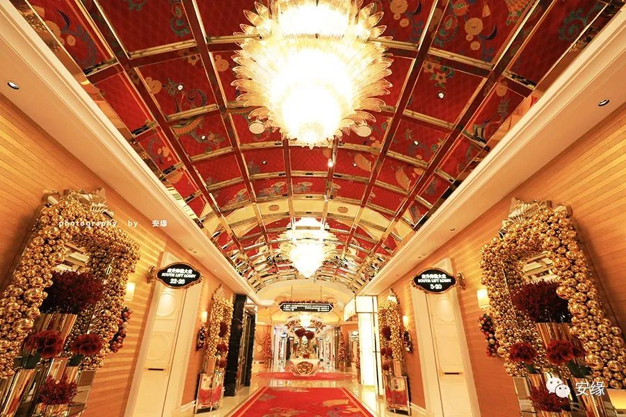 住进澳门的拉斯维加斯，打开“魔法盒”里活色生香的夜生活