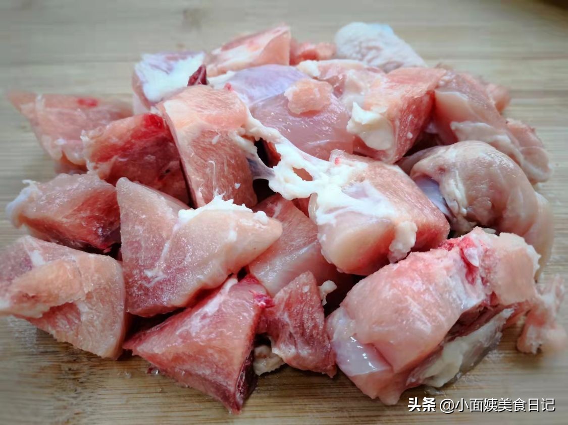 天冷煮啥汤给小孩暖身,天冷了老人小孩都要吃这三鲜汤