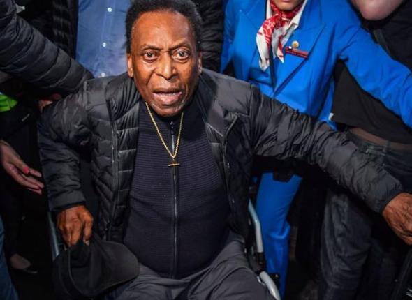 16岁进入职业战队,16岁进入职业足球