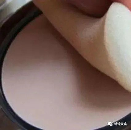 气垫的正确使用方法持妆,气垫的正确使用方法不浮粉