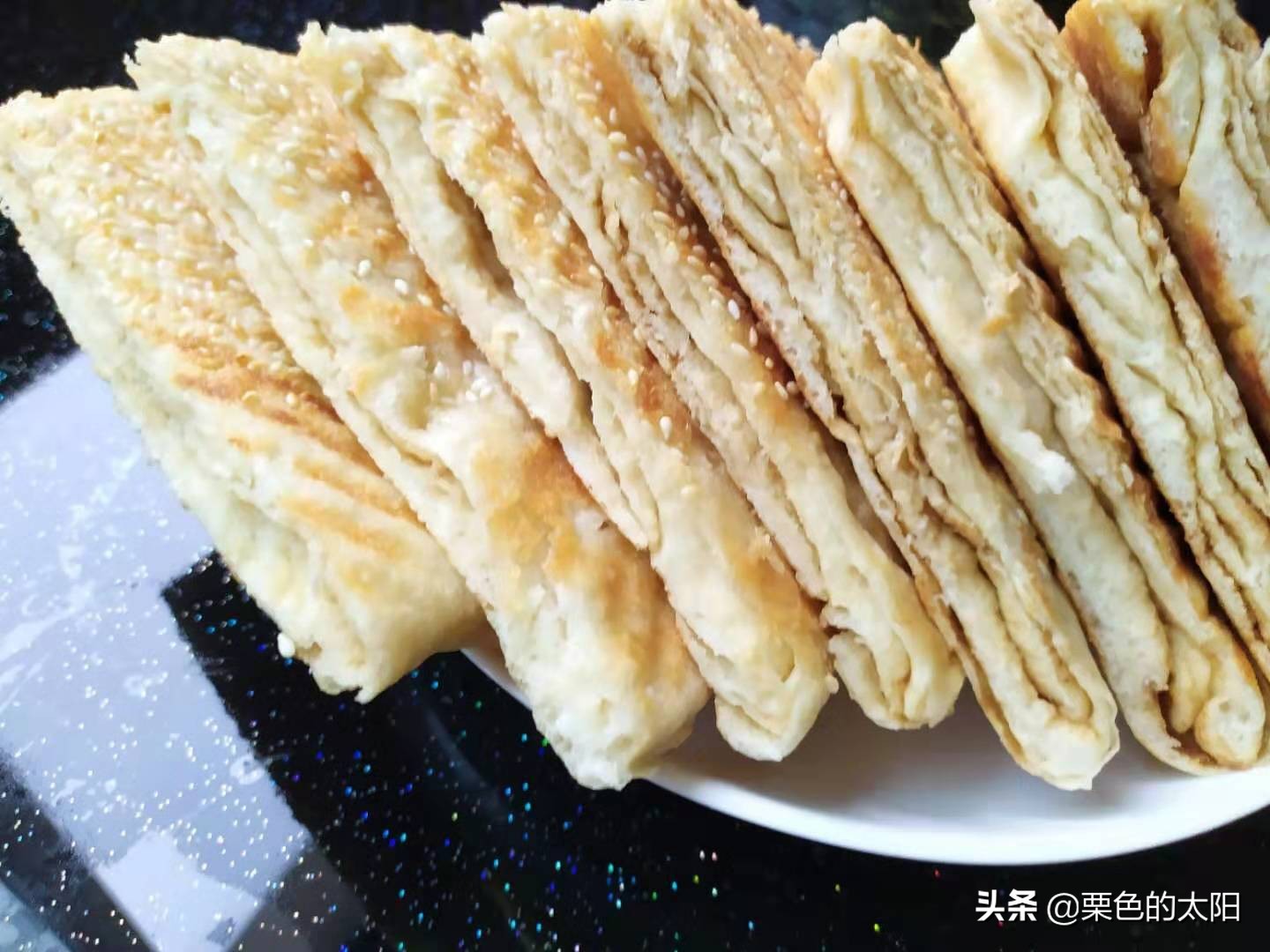 芝麻发面饼怎么做又软又香甜,芝麻酱发面饼子的家常做法