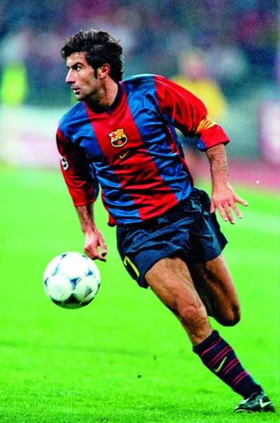 足球场豪情对抗,现役11人最强足球球员组成的阵容