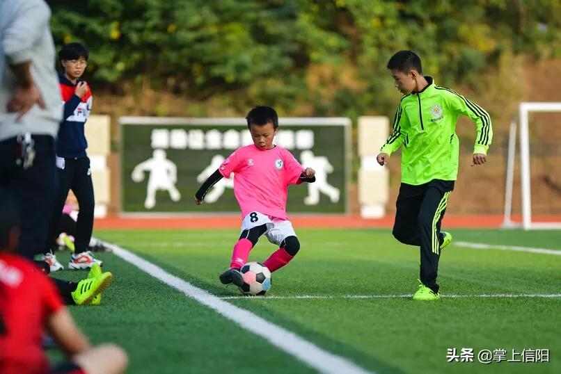 奔跑的少年足球场,信阳市奔跑吧少年篮球比赛