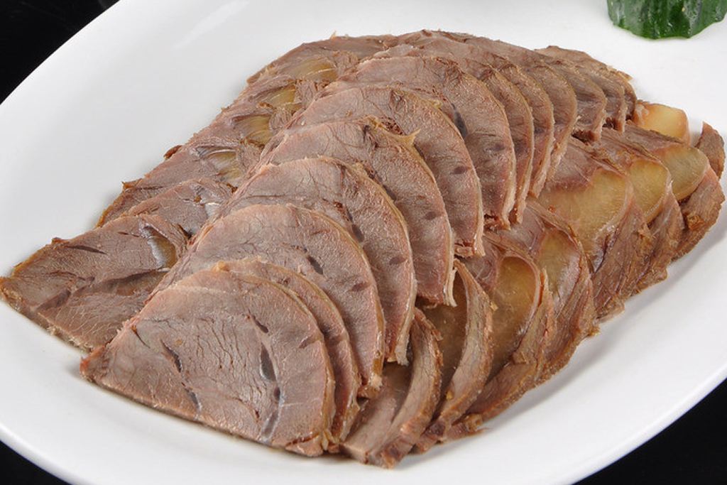 酱牛肉制作方法怎样让牛肉切不散,酱牛肉秘方牛肉酱香浓郁超好吃