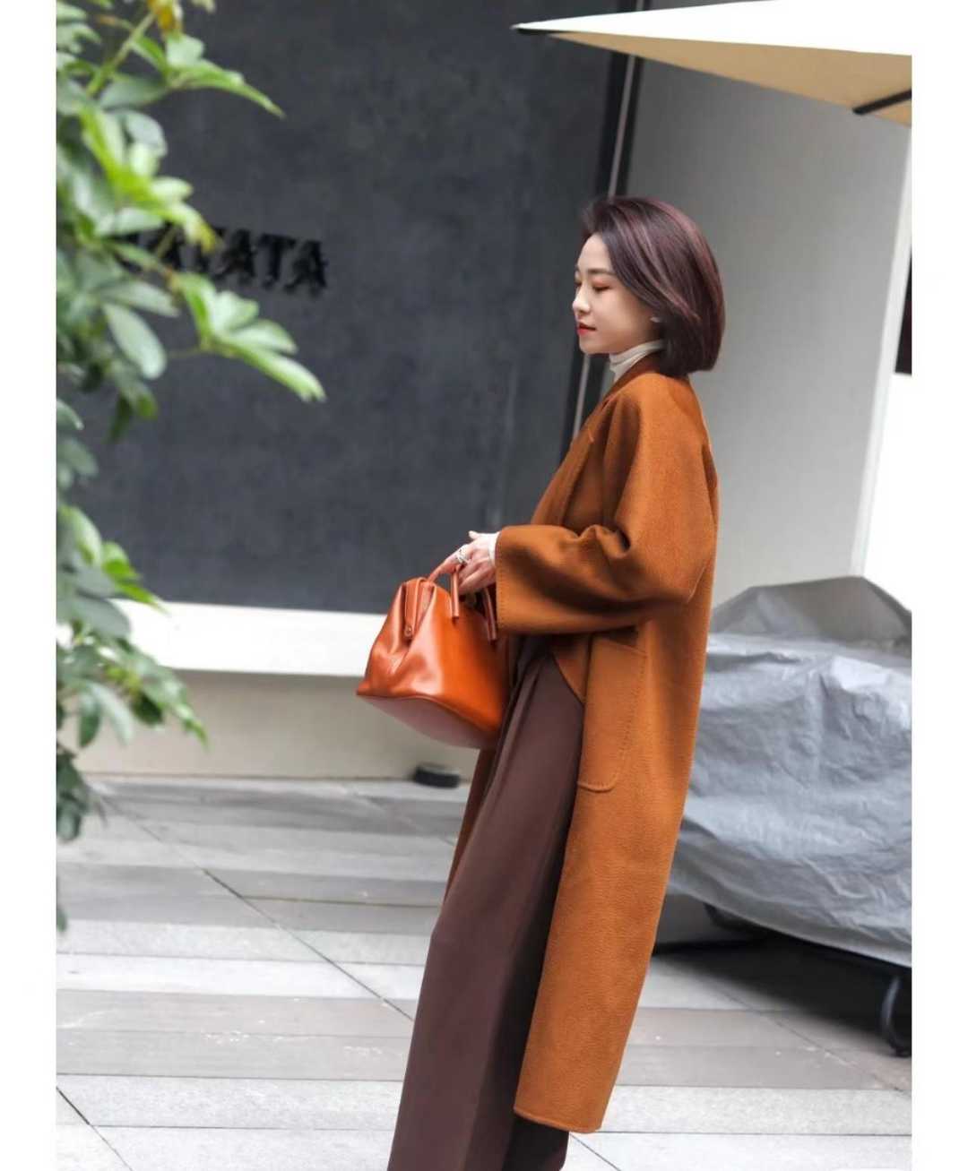 大地色呢子大衣怎么搭配,红色大衣与大地色怎么穿出高级感