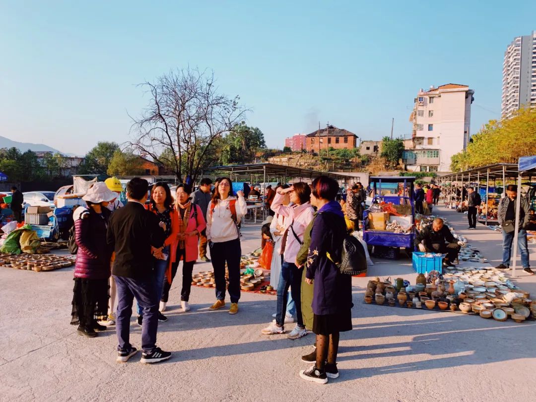 景德镇传统体验陶艺的地方,瓷都陶艺街集市