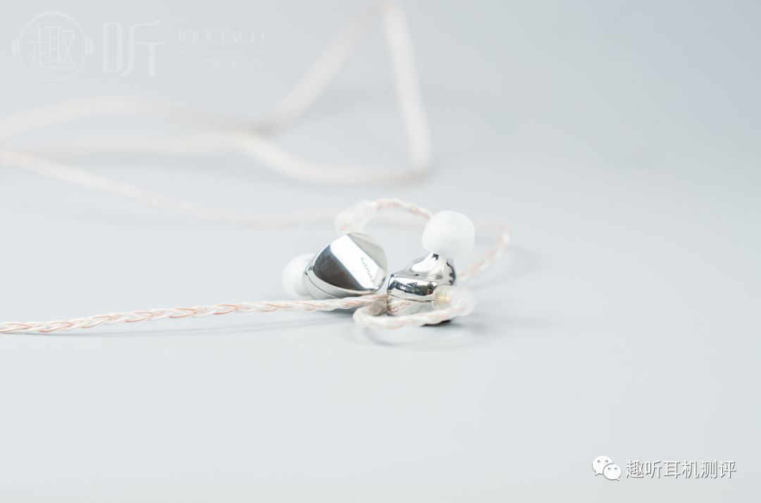 moondrop耳机测评,水月雨全入耳式耳机