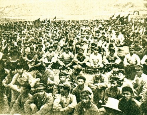 十大元帅40岁时是何身份：林彪是司令，陈毅是军长，贺龙挖野菜