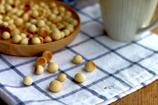 自制旺仔小馒头味道还是挺不错的,在家自制旺仔小馒头简单做法