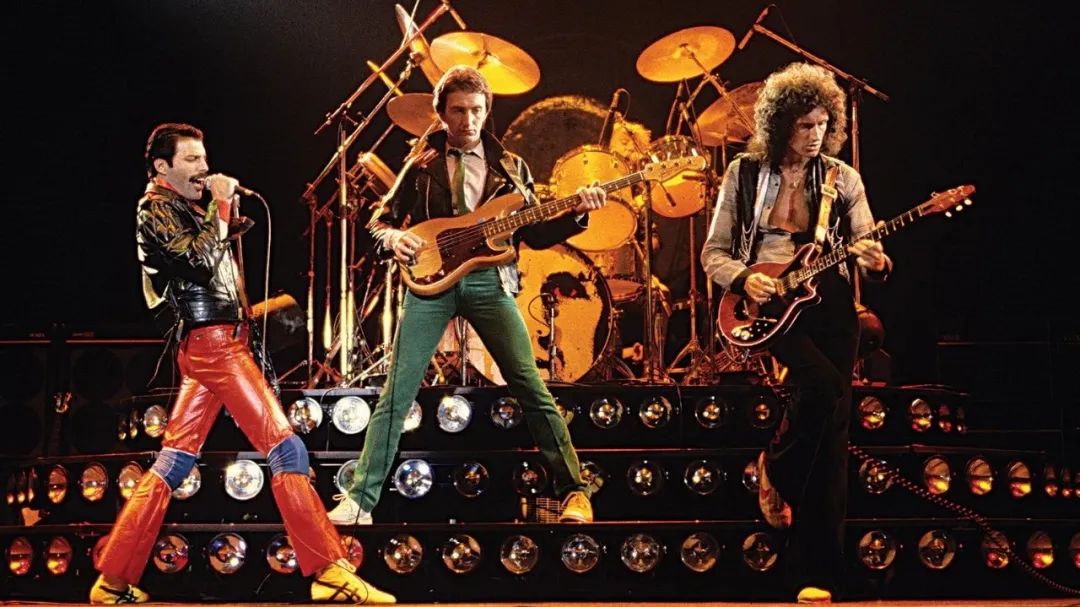 波西米亚狂想曲经典,波西米亚狂想曲最经典的版本