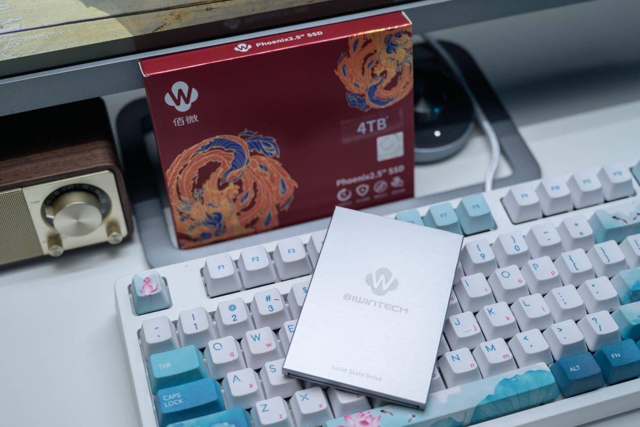 现在最常用固态硬盘跟机械硬盘,入门了解固态硬盘