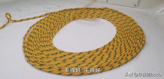 什么是科幻神剧情？美国电影《恐龙侵袭》，上海堡垒也要让位