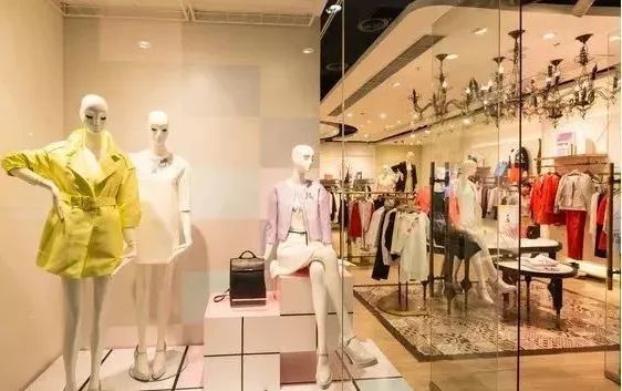 第一次开服装店大概拿多少件衣服,怎么开一家服装店需要什么手续