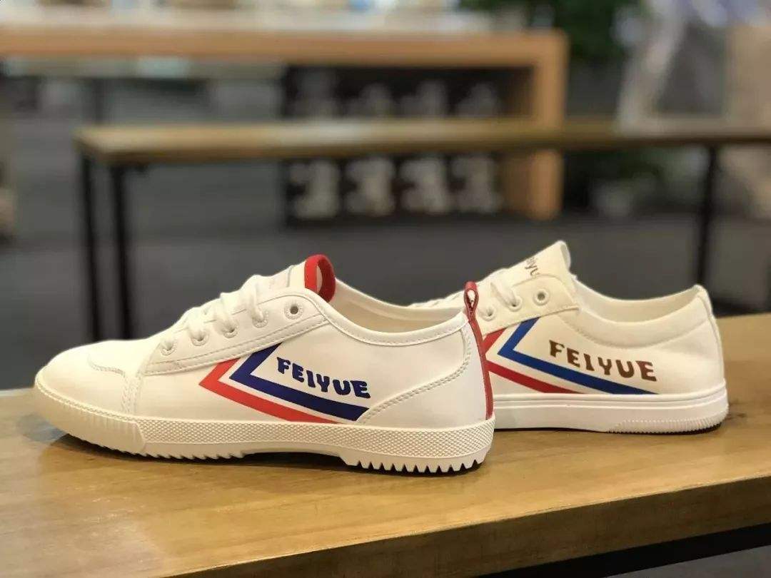 那些年我们穿过的暴走鞋,那些年我们穿过的鞋