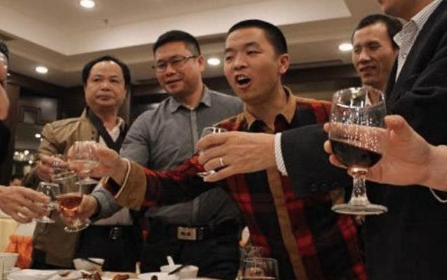 湖北“酒王”易主白云边，一年狂卖50亿，甩稻花香、枝江几条街