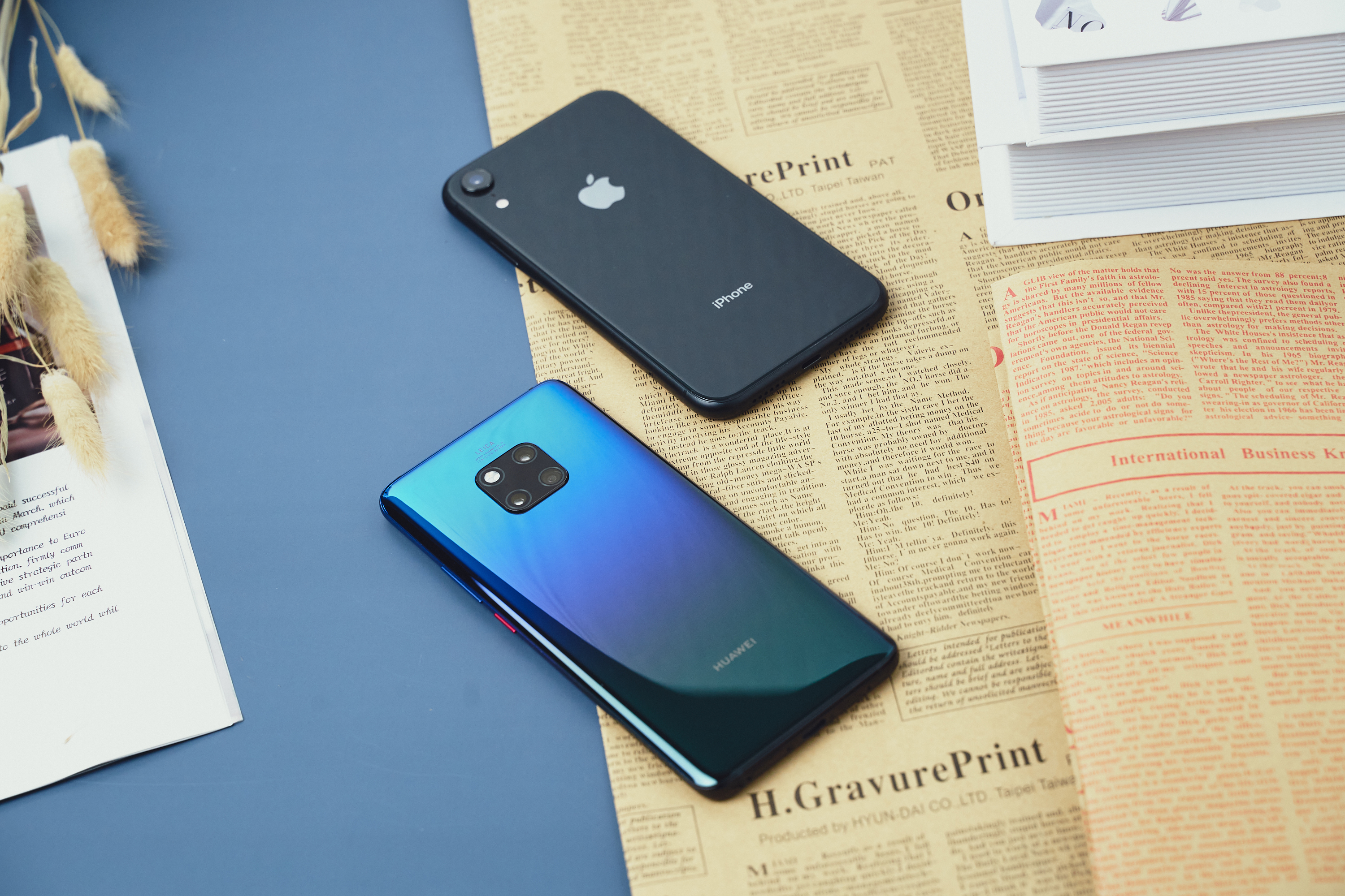 华为最新旗舰和苹果13哪个值得买,华为两年前的旗舰手机值得买吗