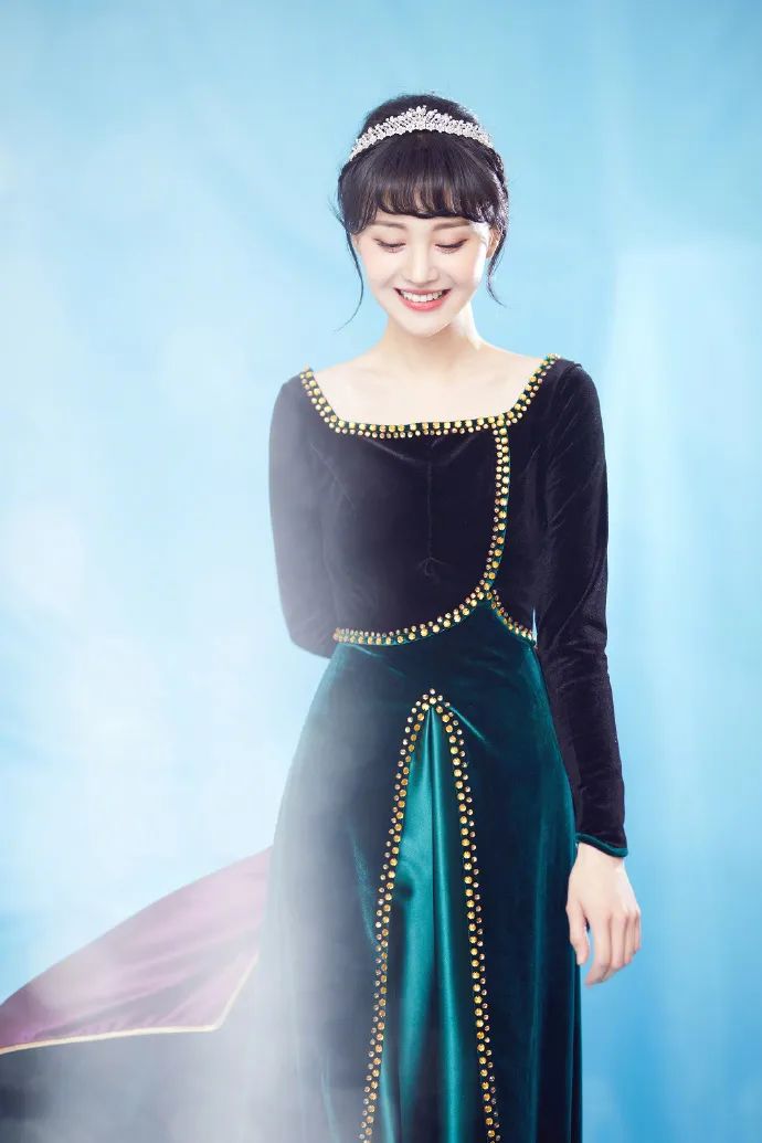 单眼皮女生眼影怎么涂好看又自然,单眼皮女生适合什么颜色的眼影