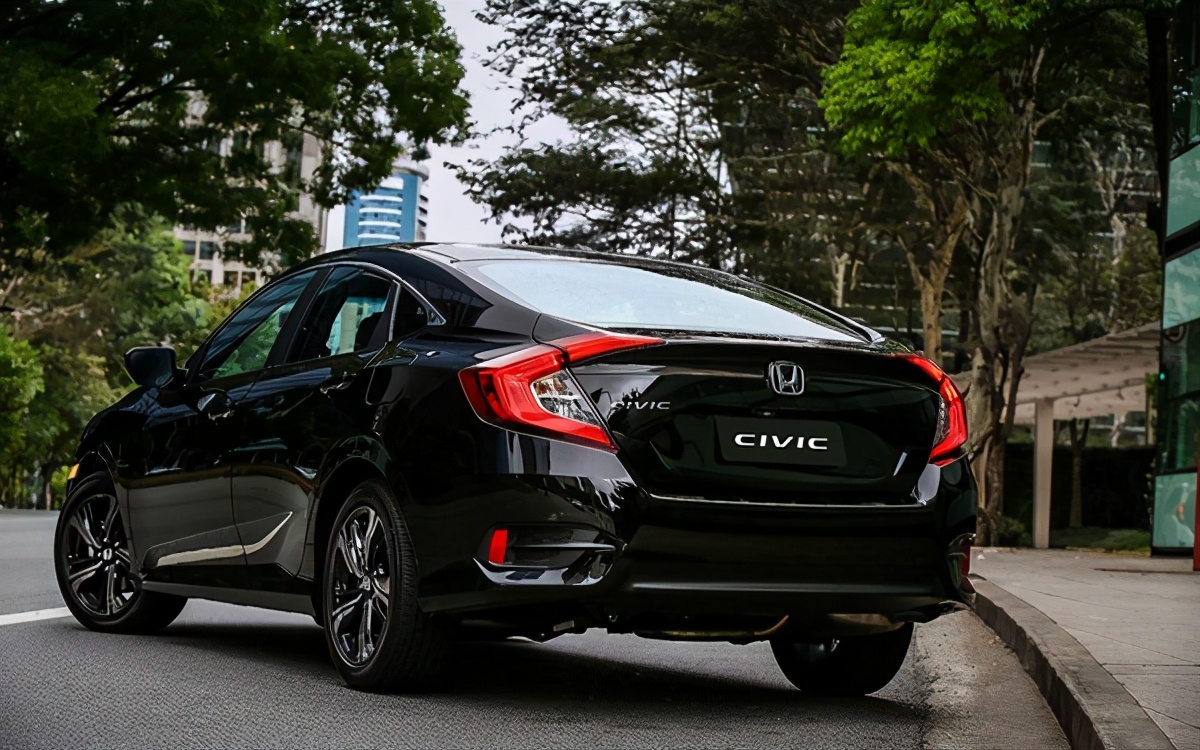 各级别颜值担当这三款车绝对拉风,这4款车颜值操控均属一流