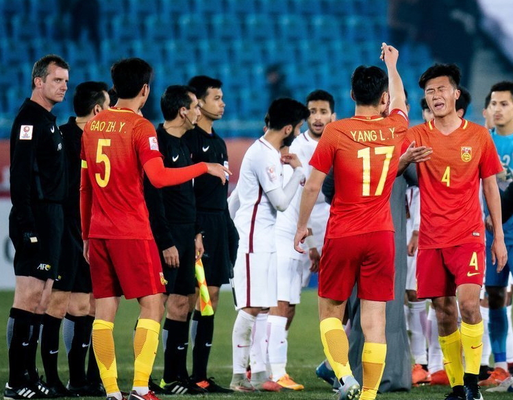 中国足球过去吃的亏，中国篮球不能再吃了，必须重视外交了