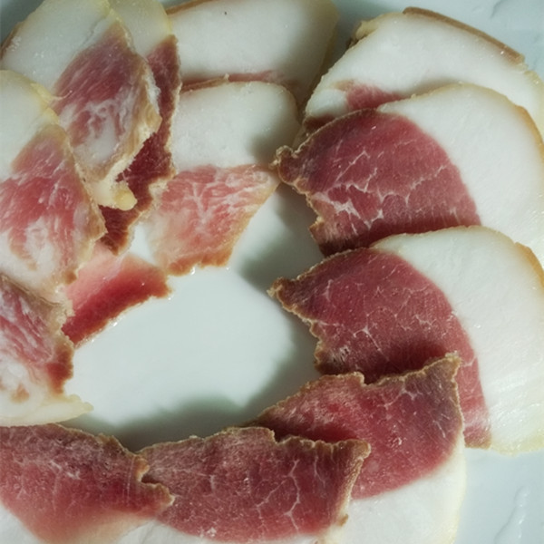 腌笃鲜是上海正宗的本帮菜吗,腌笃鲜食谱材料用什么笋