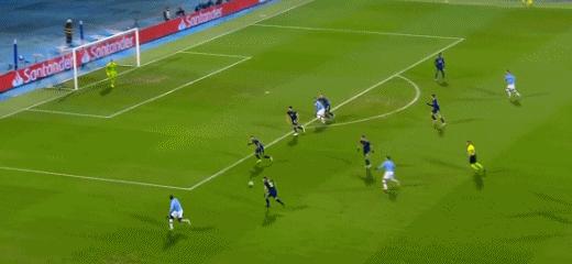 热苏斯绝杀圣徒助曼城夺冠,曼城斯特林热苏斯