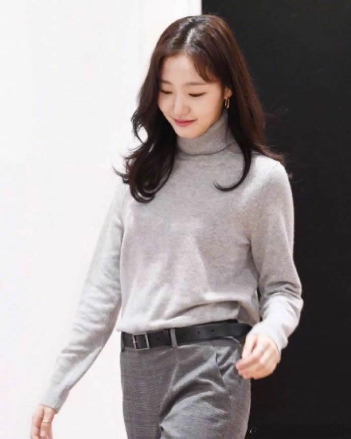 金高银冬季穿搭,韩国女明星金高银穿搭