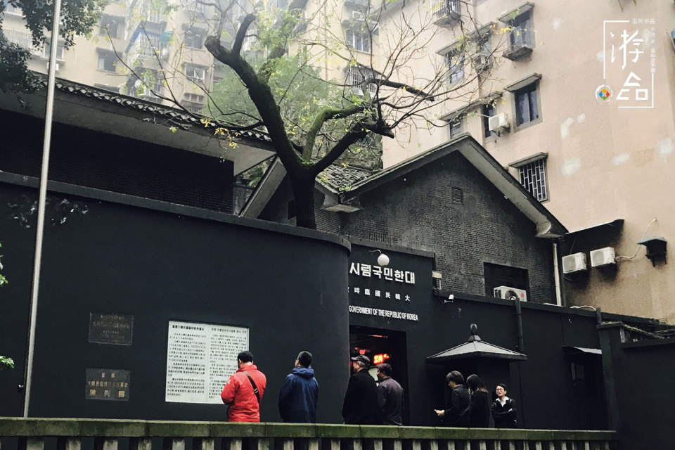 外国人看重庆8d魔幻城市光环广场,老外看七星岗莲花池