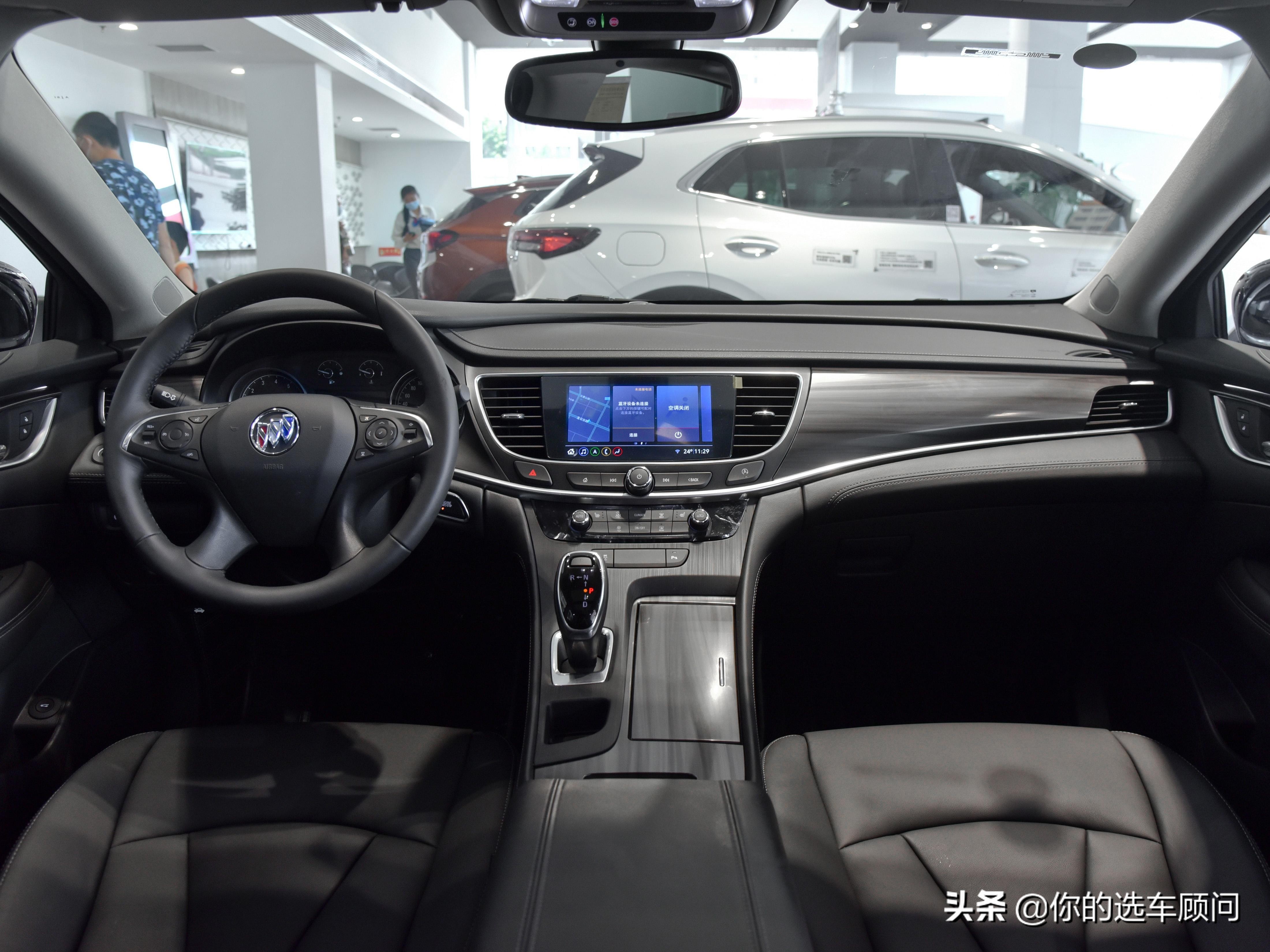 豪华大排量轿车,豪华版大轿车