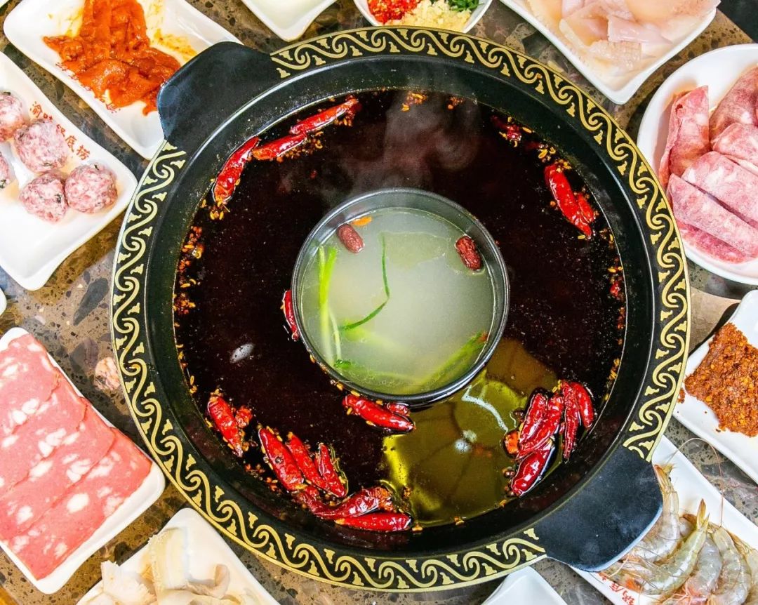 自助毛肚火锅不限量套路,天天排队的火锅