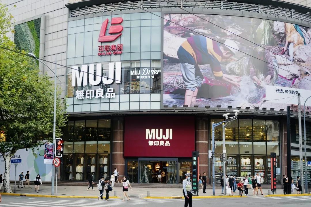 别争了，这条马路才是魔都内卷之王