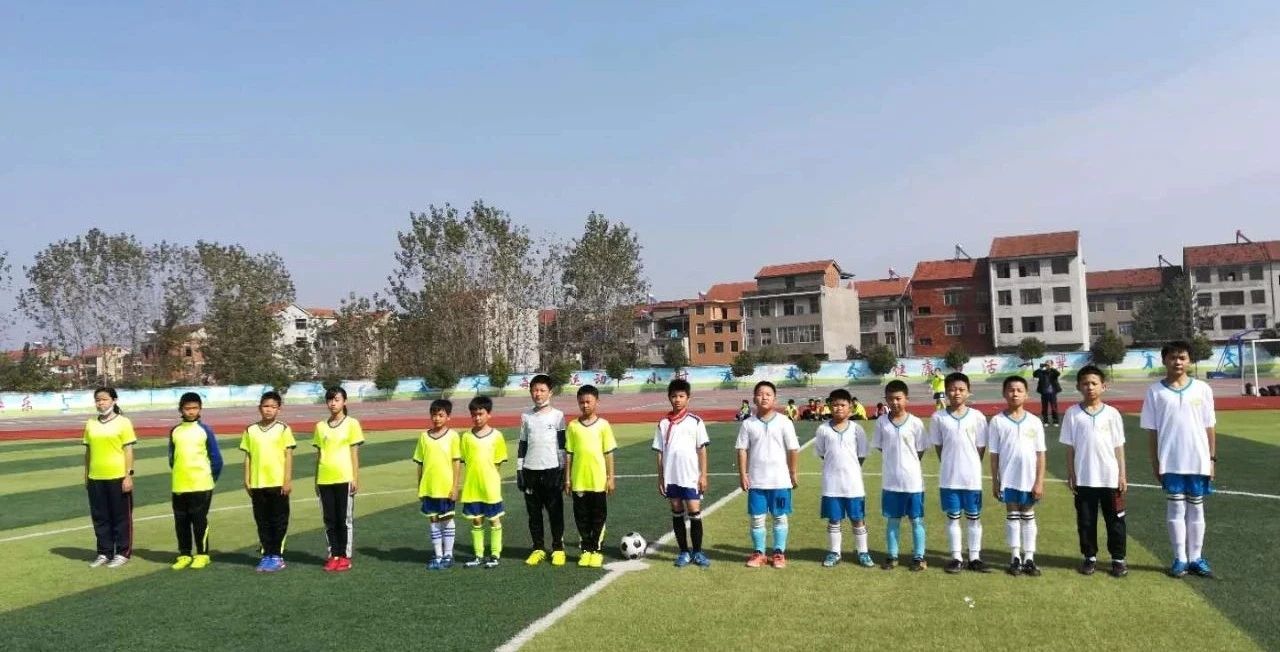 校园足球的魅力所在,校园足球特点亮点