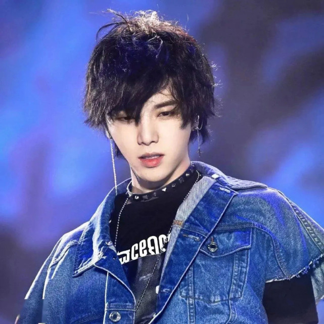 华晨宇植发整容图曝光！粉丝呼吁这是私人隐私，网友：笑到肚子疼