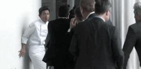 该死，他还是那么帅