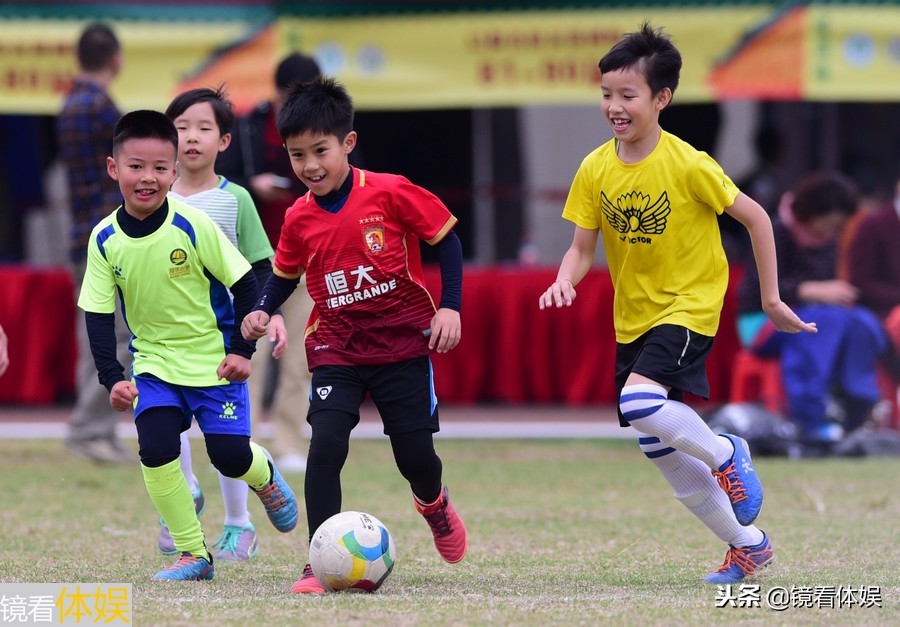 这群中学生做梦都没想到21年后母校105年校庆日能这样过