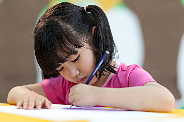 孩子写字太慢考试时间不够用,孩子考试写字写得慢怎么办