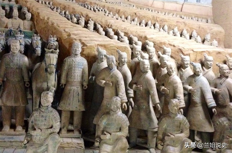 秦始皇兵马俑为什么是陶瓷,中亚古代雕塑和秦始皇兵马俑